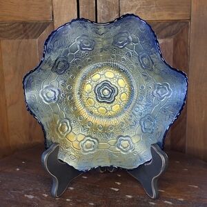 Antique Fenton "Captive Rose" carnival glass bowl